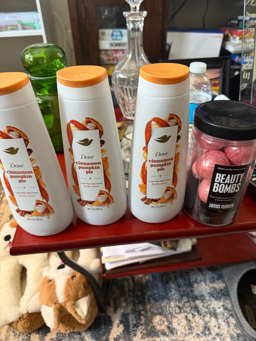 Dove Cinnamon Pumpkin Pie Limited Edition Body Wash - Orange & Whitebeauty bomb